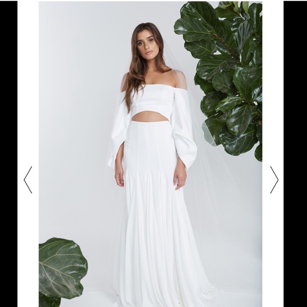 Noel and Jean Rue crop top